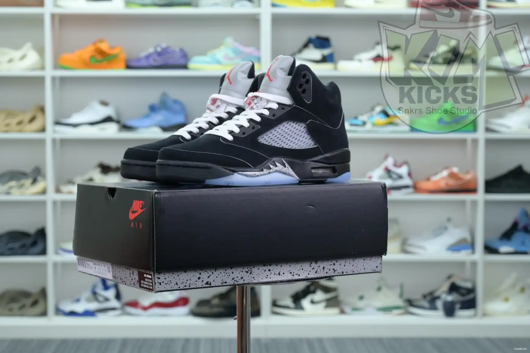 Kimikick Jordan METALLIC 5“BLACK Air REIMAGINED” Jordan 0613